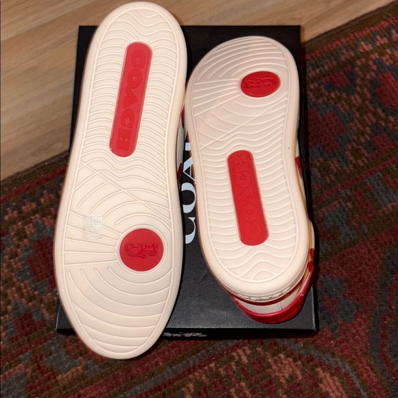 New authentic Coach Valentines sneakers, size 10B. - Picture 5 of 5